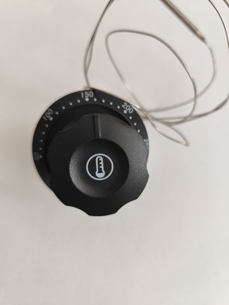 Termostat na waflovač