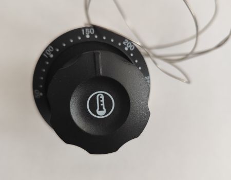 Termostat na waflovač